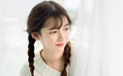 粉嫩被两个粗黑疯狂进出网站